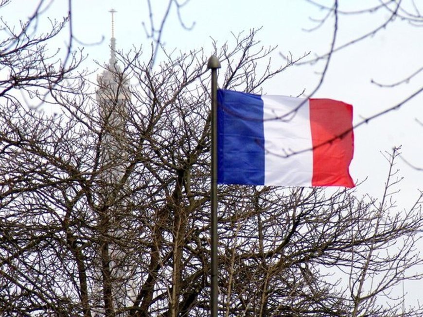 دولت فرانسه مسئله اوکراین را بر تغییرات آب و هوایی جهانی در اولویت قرار می دهد