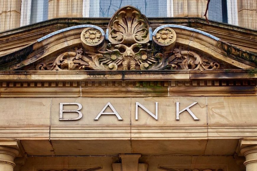 نزدیک به ۲۰۰ بانک آمریکایی در معرض سقوط هستند