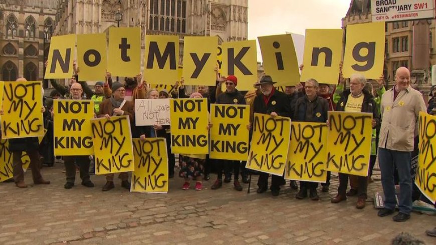«تو شاه من نیستی»؛ واکنش شهروندان انگلیس به تاج‌گذاری چارلز سوم