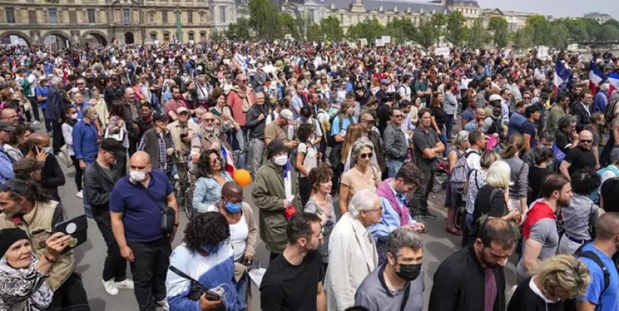 معترضان بار دیگر به خیابانهای پاریس آمدند