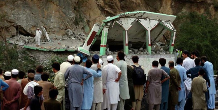 تخریب یک مسجد در انفجار انتحاری در پاکستان