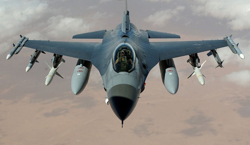 دانمارک تا پایان سال ۶ جنگنده اف-۱۶ به اوکراین می‌دهد