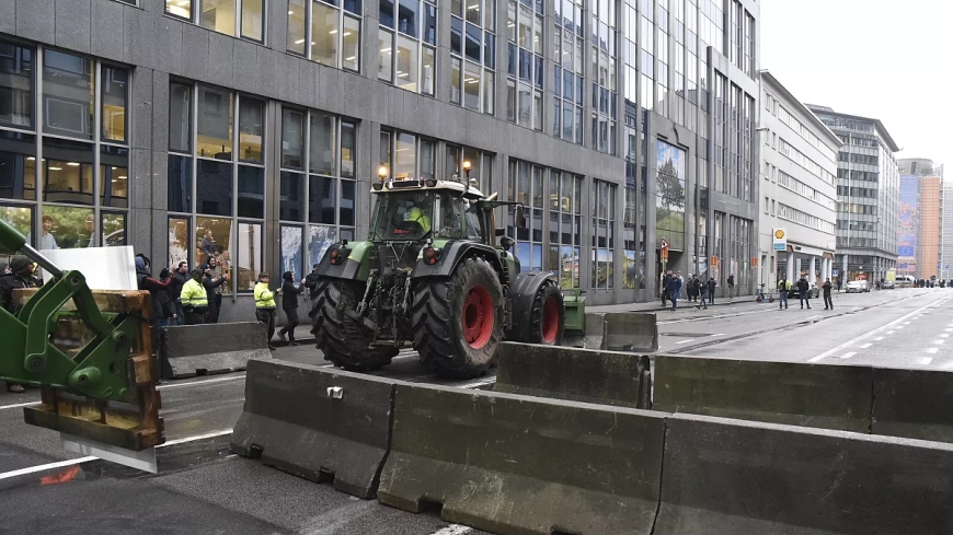 اعتراضات کشاورزان در مادرید و بروکسل برای فشار به اتحادیه اروپا