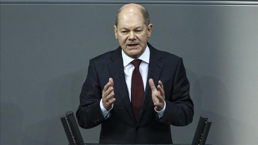 درگیری اپوزیسیون و صدر اعظم آلمان در پارلمان بر سر مسئله تحویل تاروس به اوکراین