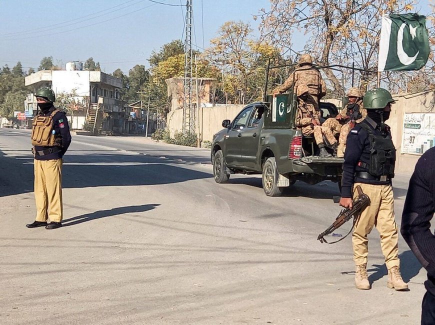 انفجار در وزیرستان پاکستان جان ۷ نظامی را گرفت